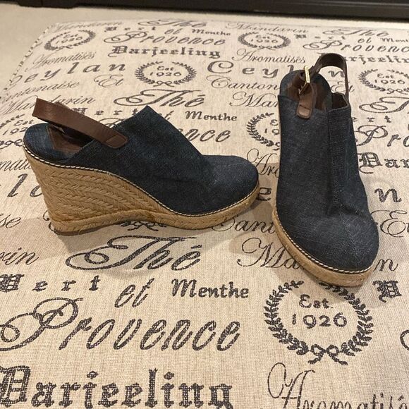 TORY BURCH Denim Wedge Sandals Size 9 - Picture 4 of 8